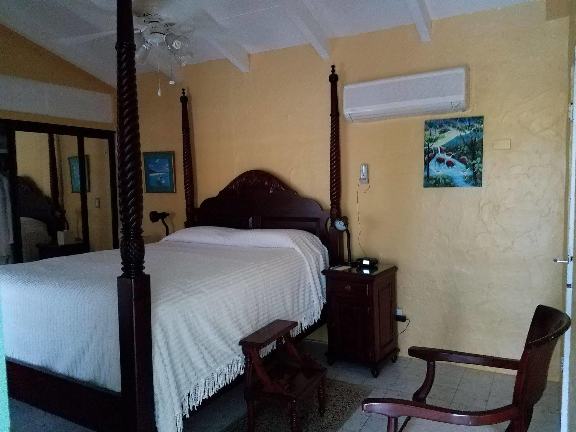 Carringtons Inn Saint Croix Exterior foto