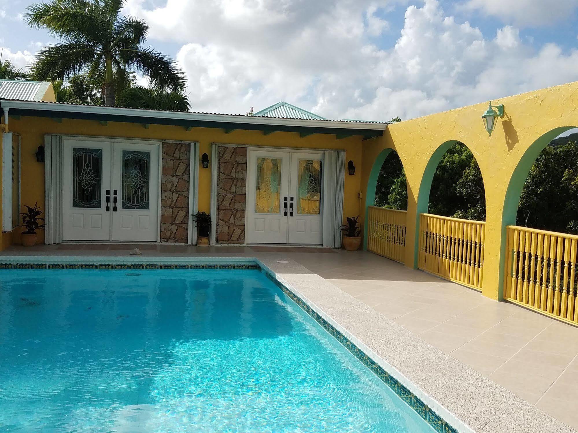 Carringtons Inn Saint Croix Exterior foto